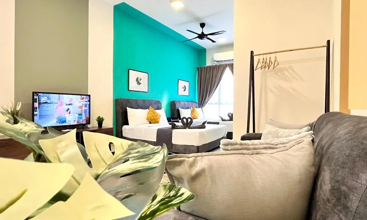Apartment Core Soho Designer Suite @ Klia Sepang