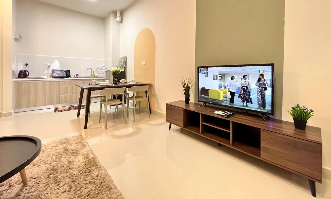 Core Soho Designer Suite @ Klia Sepang