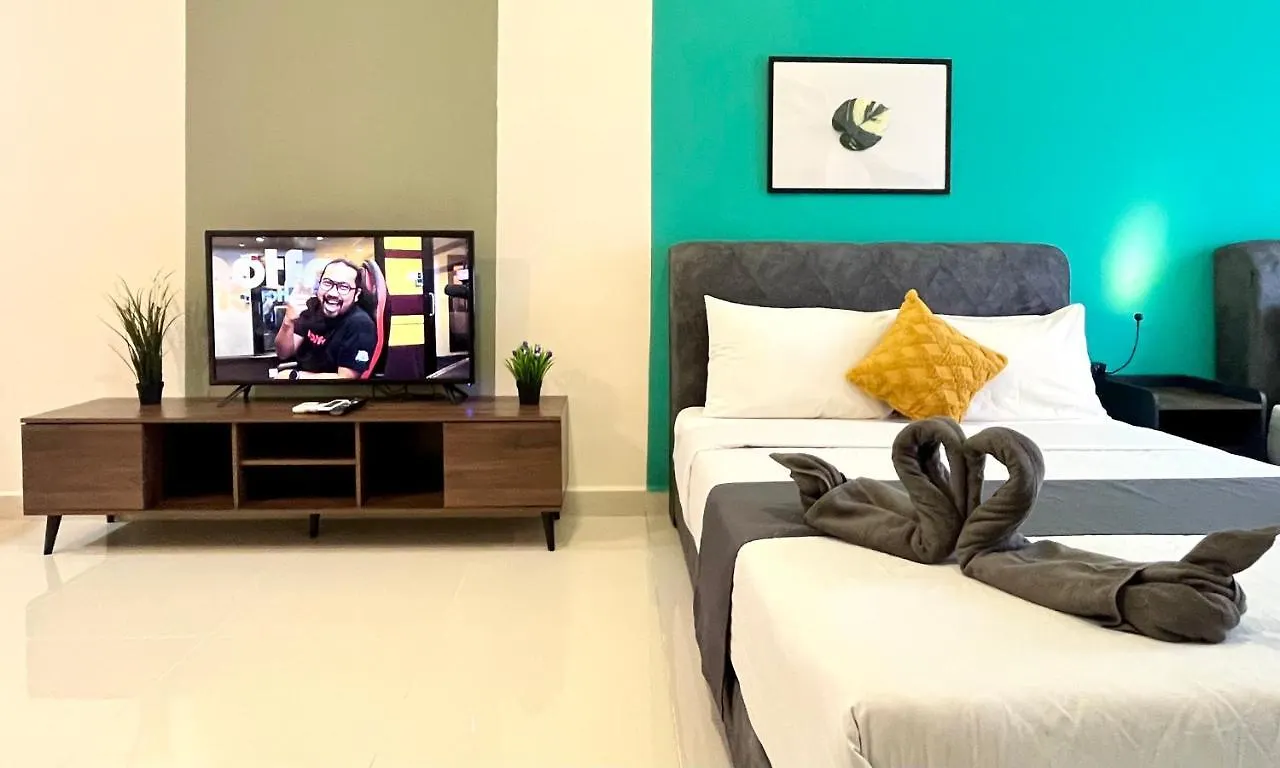 Apartment Core Soho Designer Suite @ Klia Sepang
